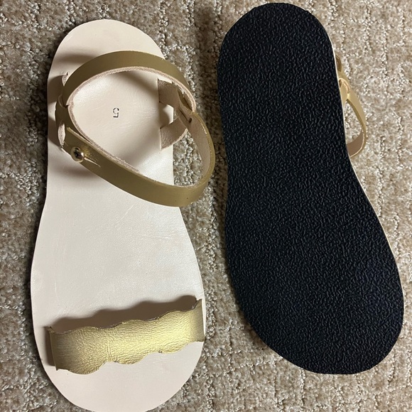 Handmade Minimalist Barefoot Sandals - Picture 3 of 3